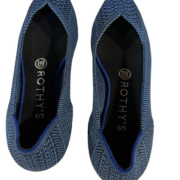 Rothys Teal Python Point Flats size 6.5 in excellent condition. Slightly used . - Picture 10 of 10
